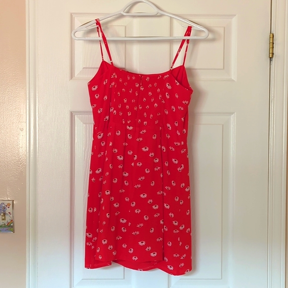 Aritzia/Wilfred Red Floral Mini Summer Dress Size 6 - Picture 3 of 5